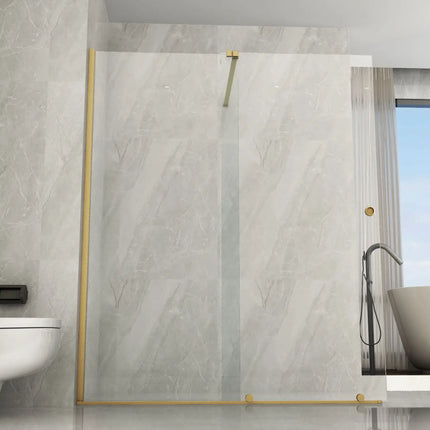 Bagno moderno con parete doccia walk-in scorrevole profili oro H195cm, sanitari sospesi e vasca freestanding
