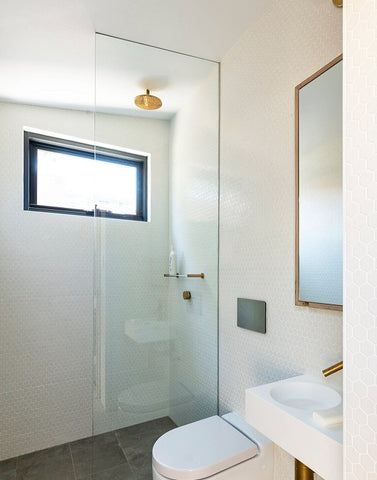 bagno-piccolo-con-doccia-walk-in