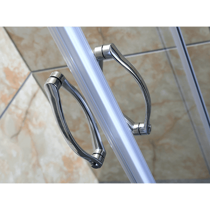 Dettaglio coppia di maniglie cromate a ponte del box doccia angolare trasparente vetro temperato 4mm H185, design curvo ergonomico