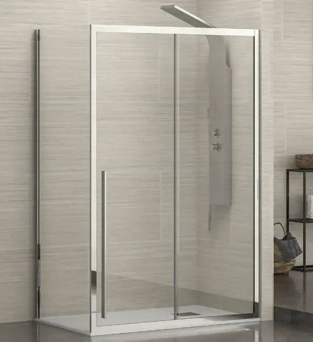 Vista frontale del box doccia scorrevole 8mm anticalcare H200cm con profili cromati e maniglia verticale