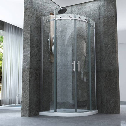 Box doccia semicircolare Virgo doppia anta scorrevole cristallo 8mm H195 in bagno moderno con pietra grigia e finestra