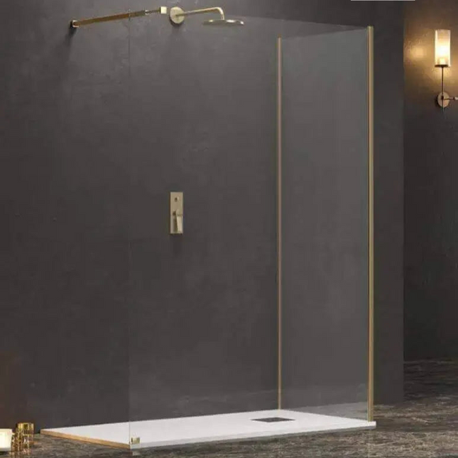 Box doccia walk-in profili oro H200cm cristallo 8mm anticalcare con barra dorata in bagno di design scuro