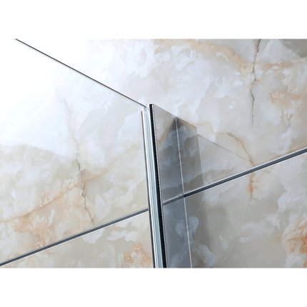 Dettaglio profilo cromato fissaggio a muro parete doccia walk-in, cristallo trasparente 8mm anticalcare