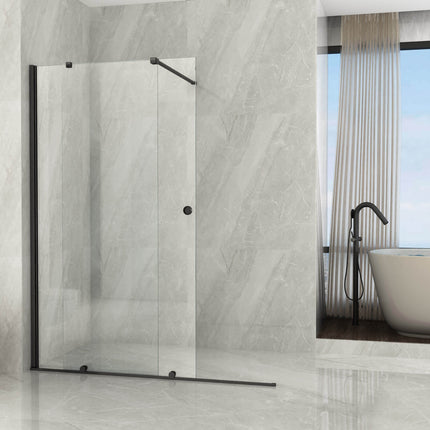 Parete walk-in scorrevole profili neri 8mm in bagno di design con vasca freestanding e vista panoramica