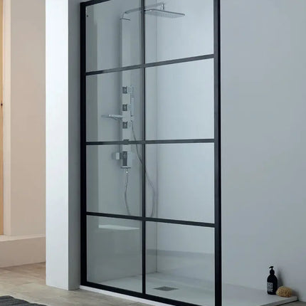 Parete doccia walk-in telaio a finestra nero opaco H200cm in bagno chiaro con tappeto grigio e piatto doccia bianco