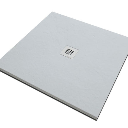 Piatto doccia quadrato bianco mineral marmo SolidStone, vista dall'alto con piletta scarico cromata centrale