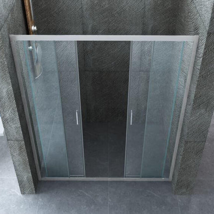 Porta doccia doppia anta scorrevole ingresso centrale trasparente 6mm H190, vista frontale in nicchia grigia, bagno moderno