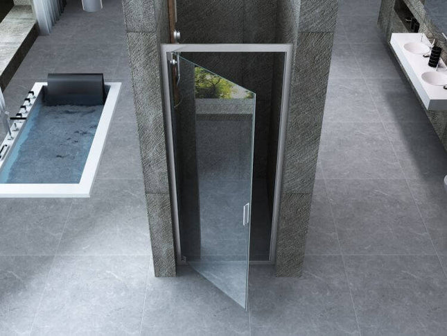 Porta doccia battente pivot opaca 6mm H190 aperta verso l'esterno, vista dall'alto, bagno con rivestimento in pietra grigia
