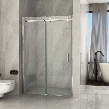Porta doccia scorrevole per nicchia H195 cristallo 8mm trasparente, vista frontale completa in bagno luxury con vasca free-standing