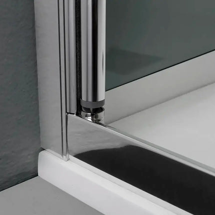 Dettaglio cerniera a pavimento porta doccia saloon FPSL60 6mm: perno pivot cilindrico cromato a contatto con piatto bianco