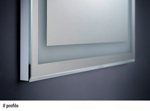 Specchio led con cornice elegante