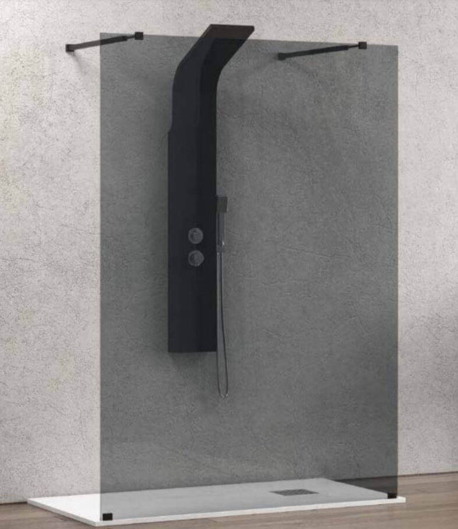 Walk-in a doppio ingresso in cristallo fumè 8mm H200cm con profili nero opaco e colonna doccia nera a muro